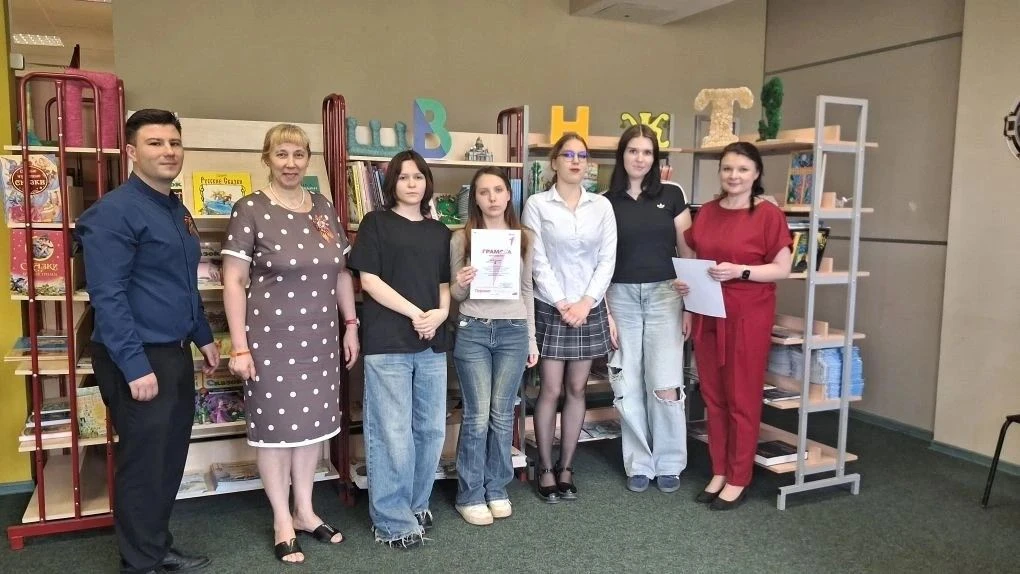 ⭐️ Знать, чтобы помнить!  😌 В нашей школе прошёл интеллектуальный квиз, посвящённый Победе в Великой