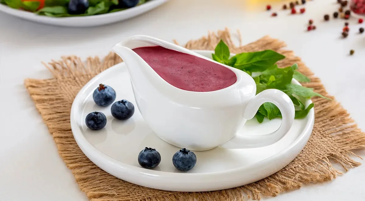 🫐 Голубичный соус к мясу

Ингредиенты: 500 г голубики, 5 ст. л. рафинированного растительного масла