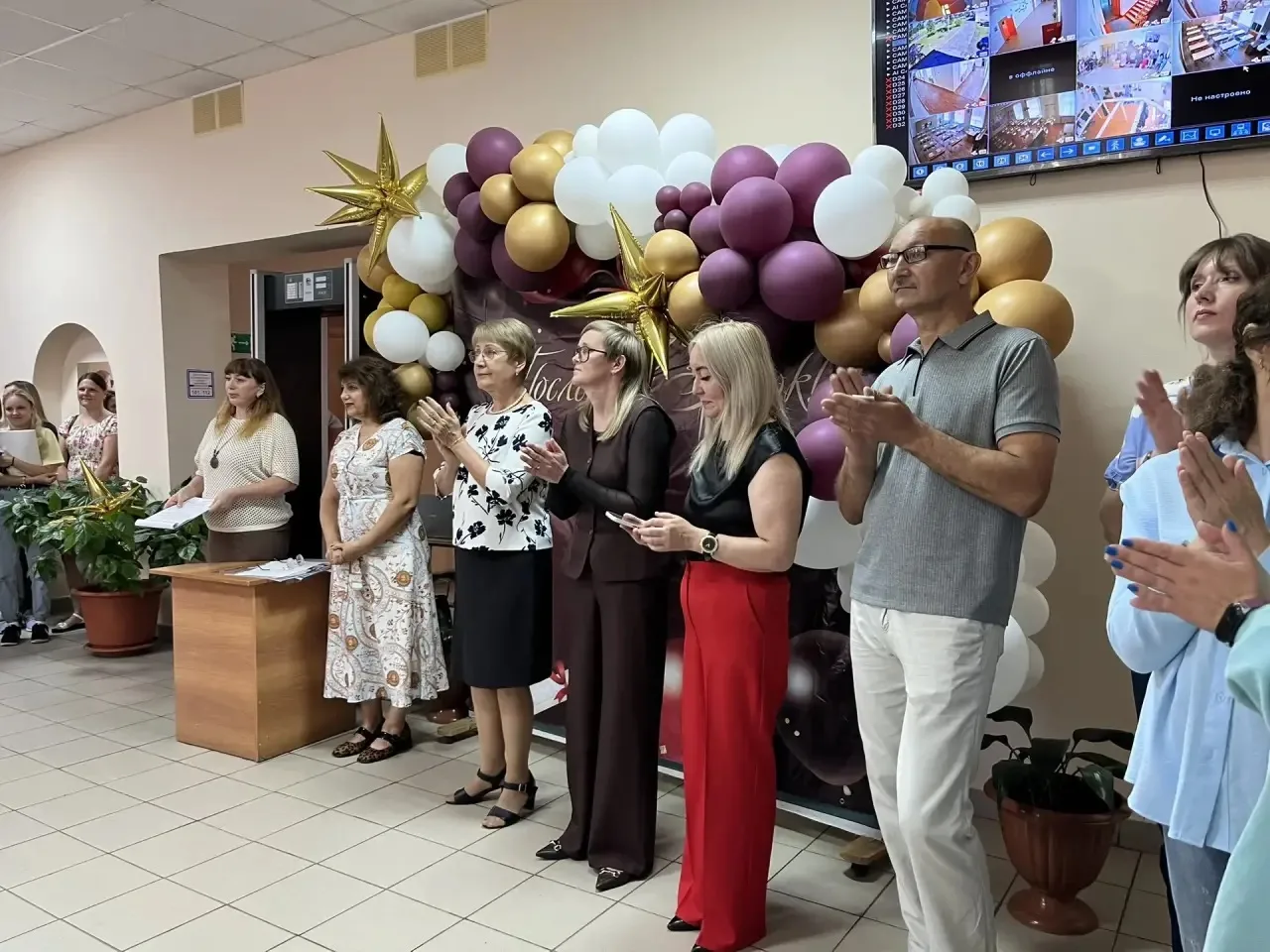🎉 Торжественный день: вручение аттестатов выпускникам 9‑х классов! 🎉

Сегодня в нашей школе царила