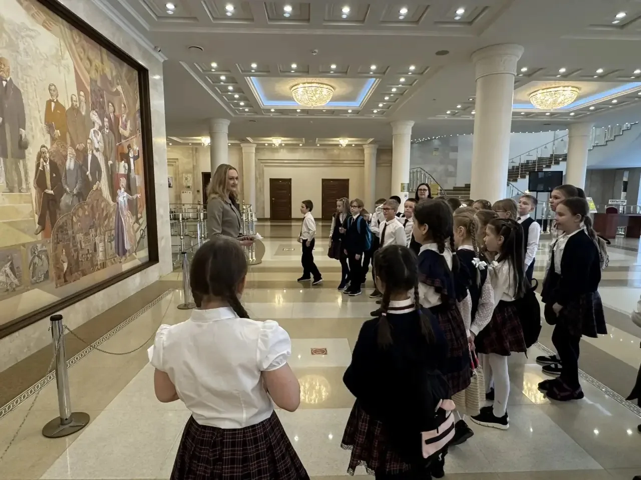27 марта отмечается Всемирный день театра 🎭 И гимназисты 3 «Б» класса провели его в стенах Пензенско