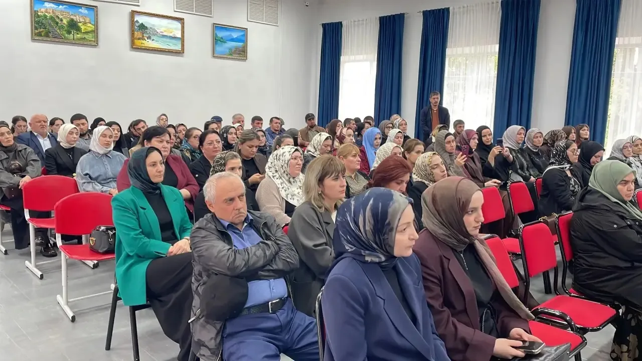 ✅В Буйнакске на базе Академического лицея имени Амет-Хана Султана состоялось выездное с...