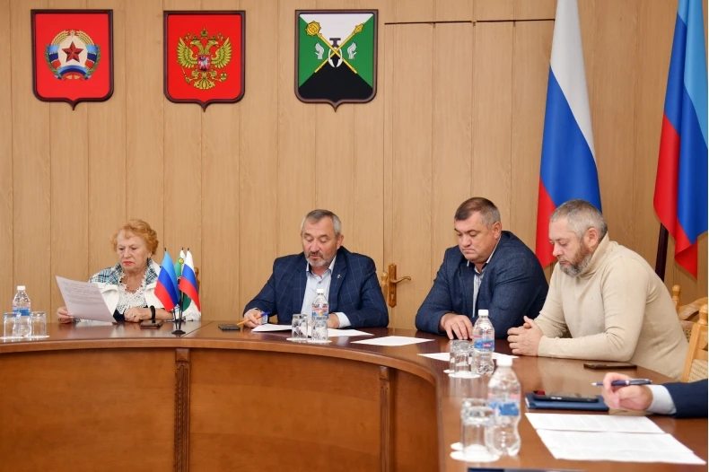 В Совете депутатов обсудили правовые вопросы и развитие ТОС