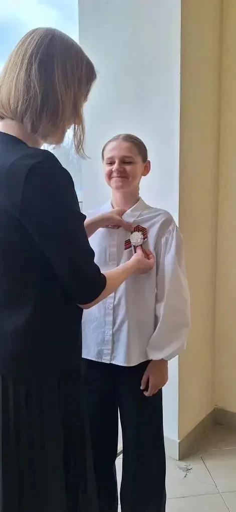 Дорогие друзья! 🎗️  В преддверии великого праздника — Дня Победы, в нашей школе на протяжении всей н