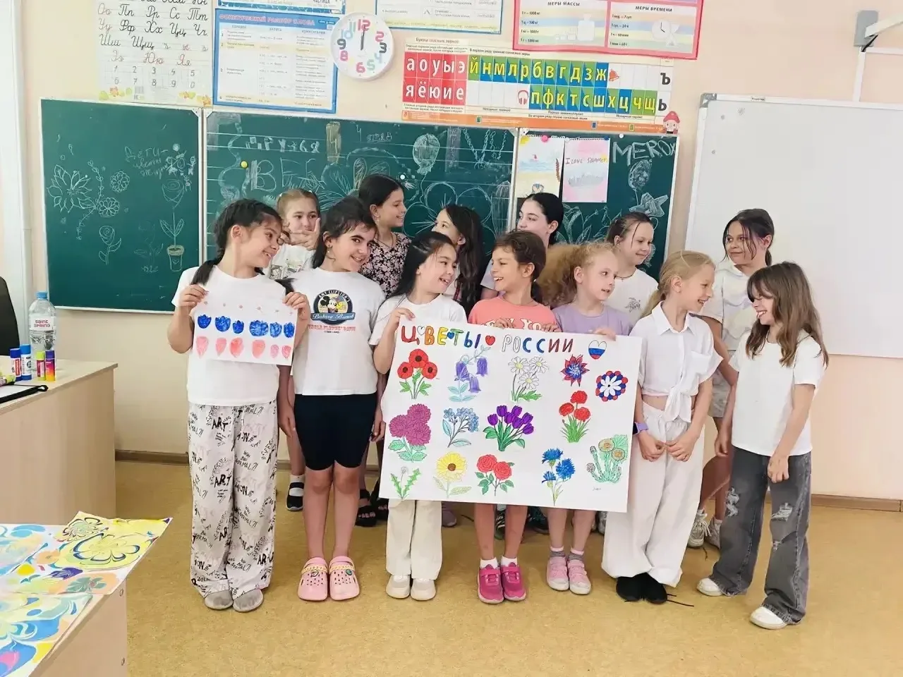 🇷🇺👭 Радость, дружба и красота – вот что объединило МАОУ СОШ №17 в рамках межрегиональной акции «Л