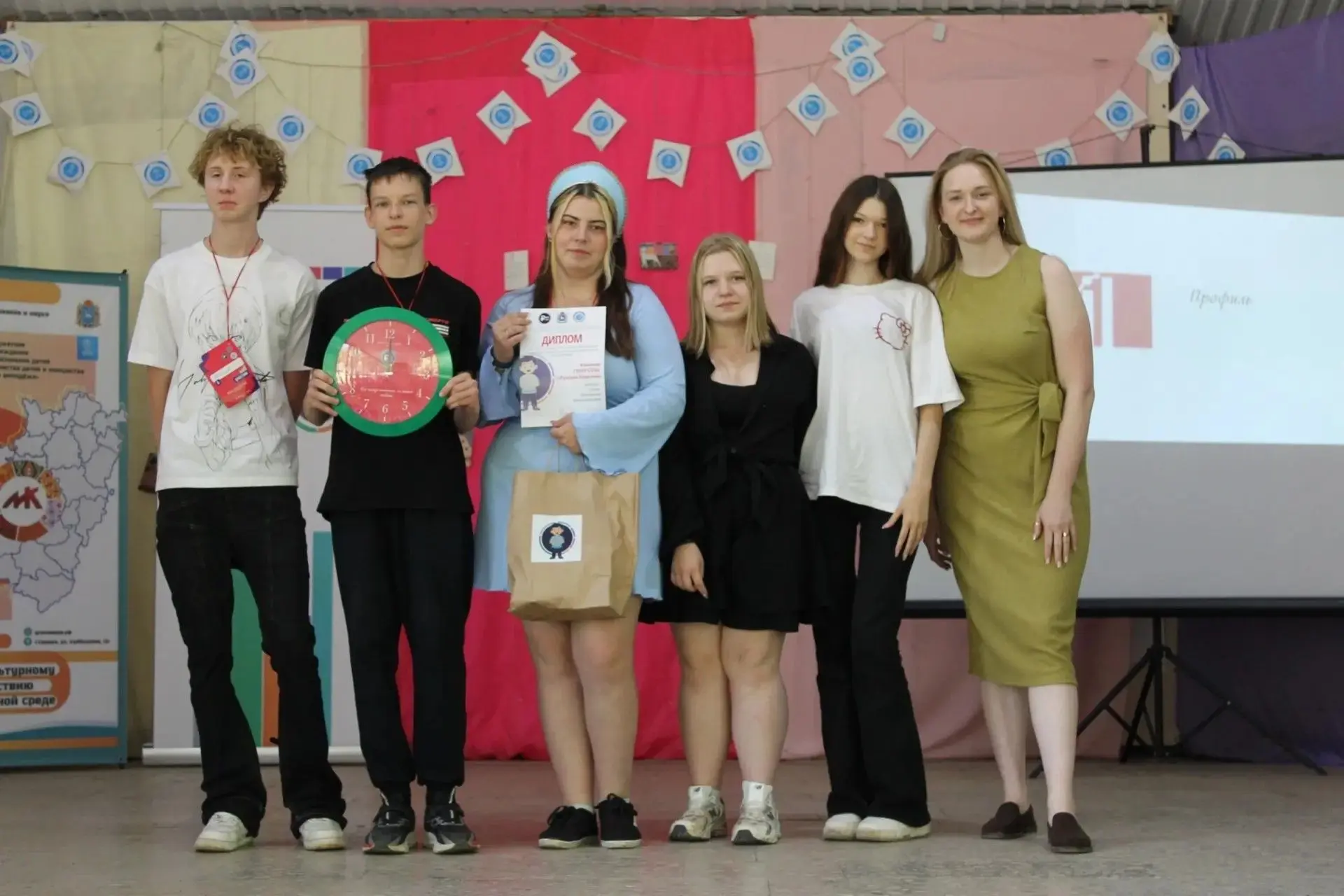 ⭐ПОБЕДИТЕЛИ ШкИБ - НА УЧЕБУ!!!!
👫👫Наши школьники - победители🏆 X Всероссийского конкурса проектов