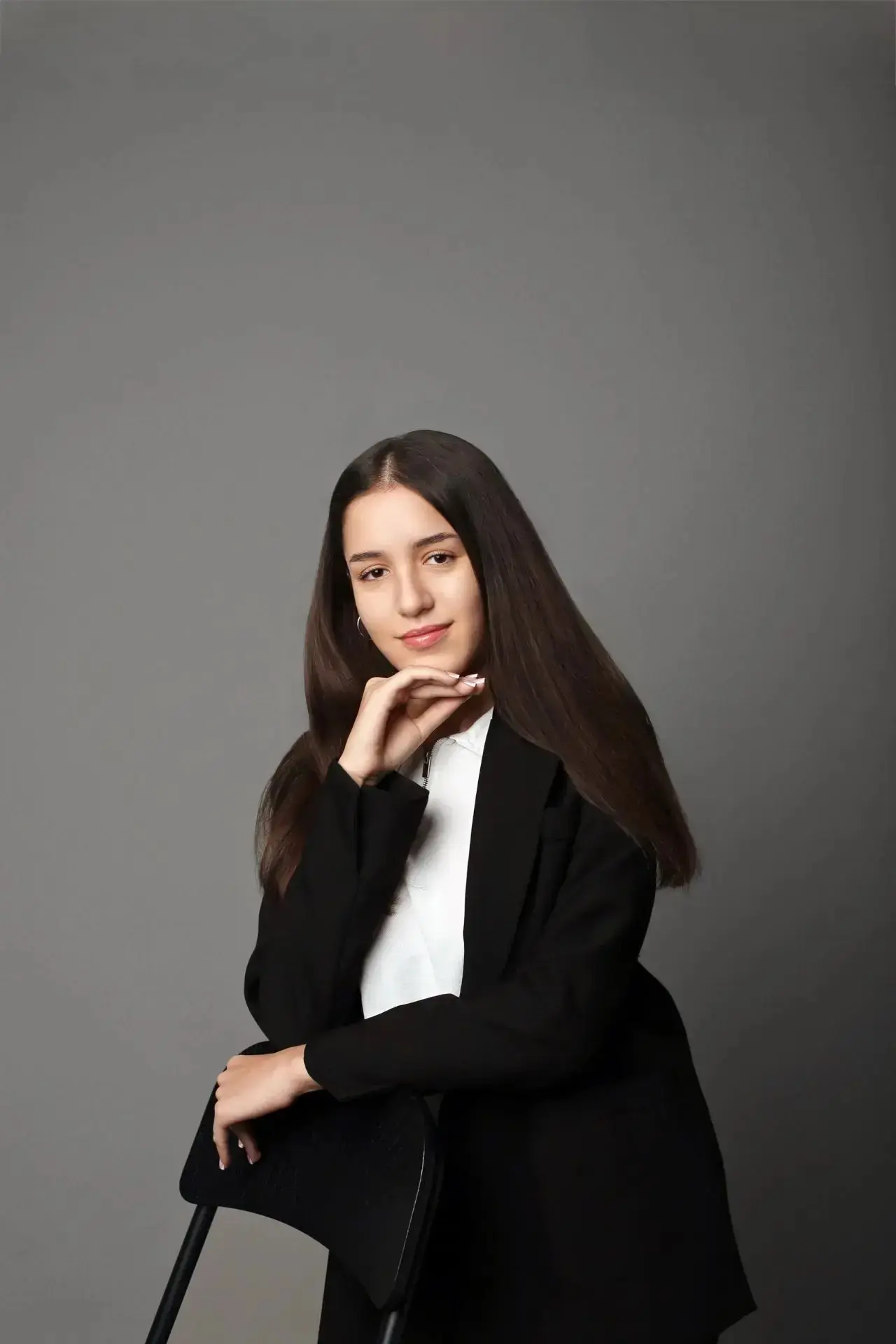 ✨Рубрика «Гордость школы» 

🎉 Гайбарян Людмила — выпускница 2026 года. За успехи в учёбе награждена