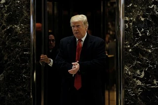 СТАЛО ИЗВЕСТНО О СМЕЩЕНИИ ПОЗИЦИИ ТРАМПА ПО УКРАИНЕ

Bloomberg: Позиция Трампа по Украине поменялась