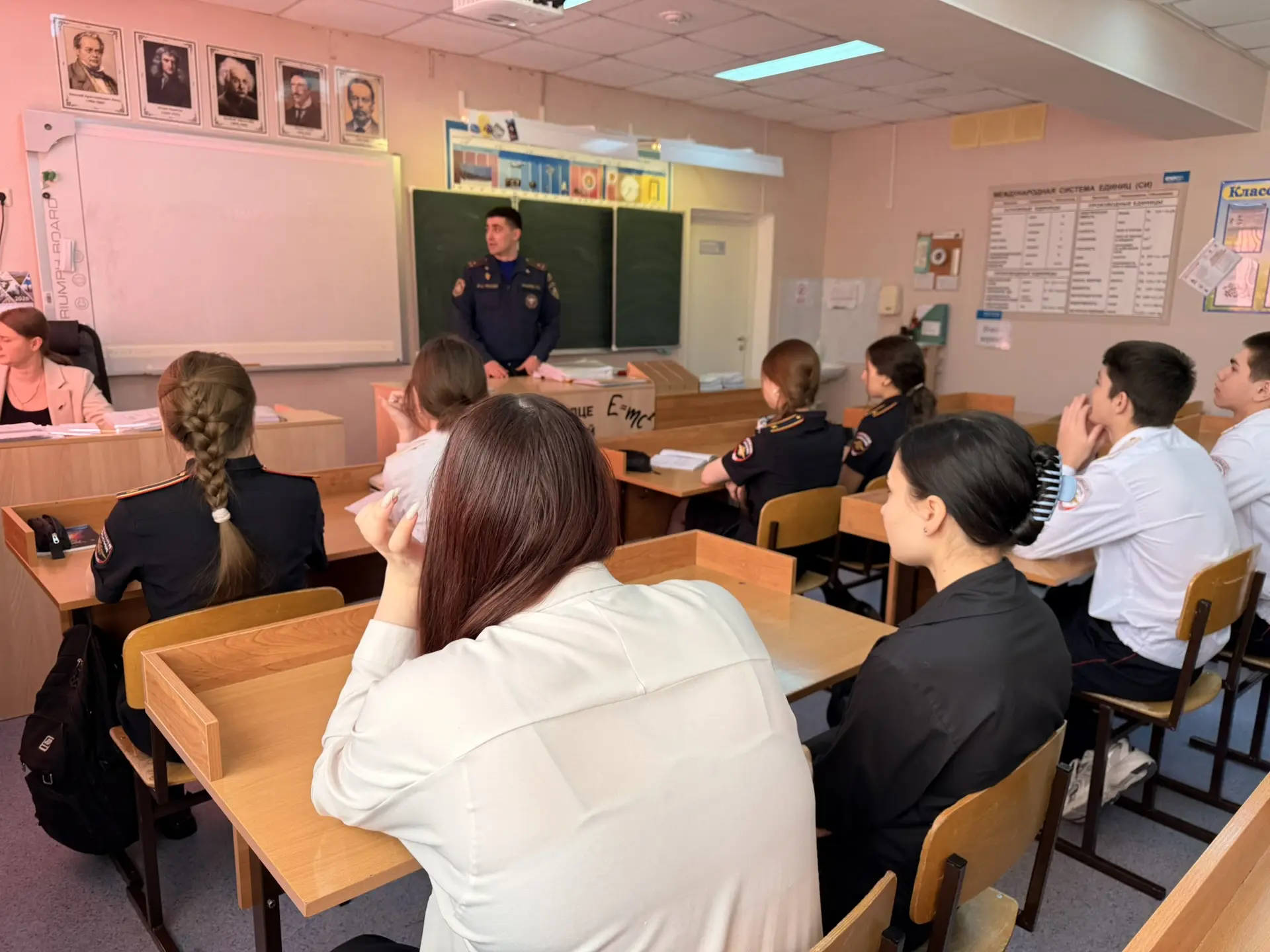 🚒 Безопасность — это важно, интересно и полезно!  Сегодня в нашей школе прошел особенный день — Всер