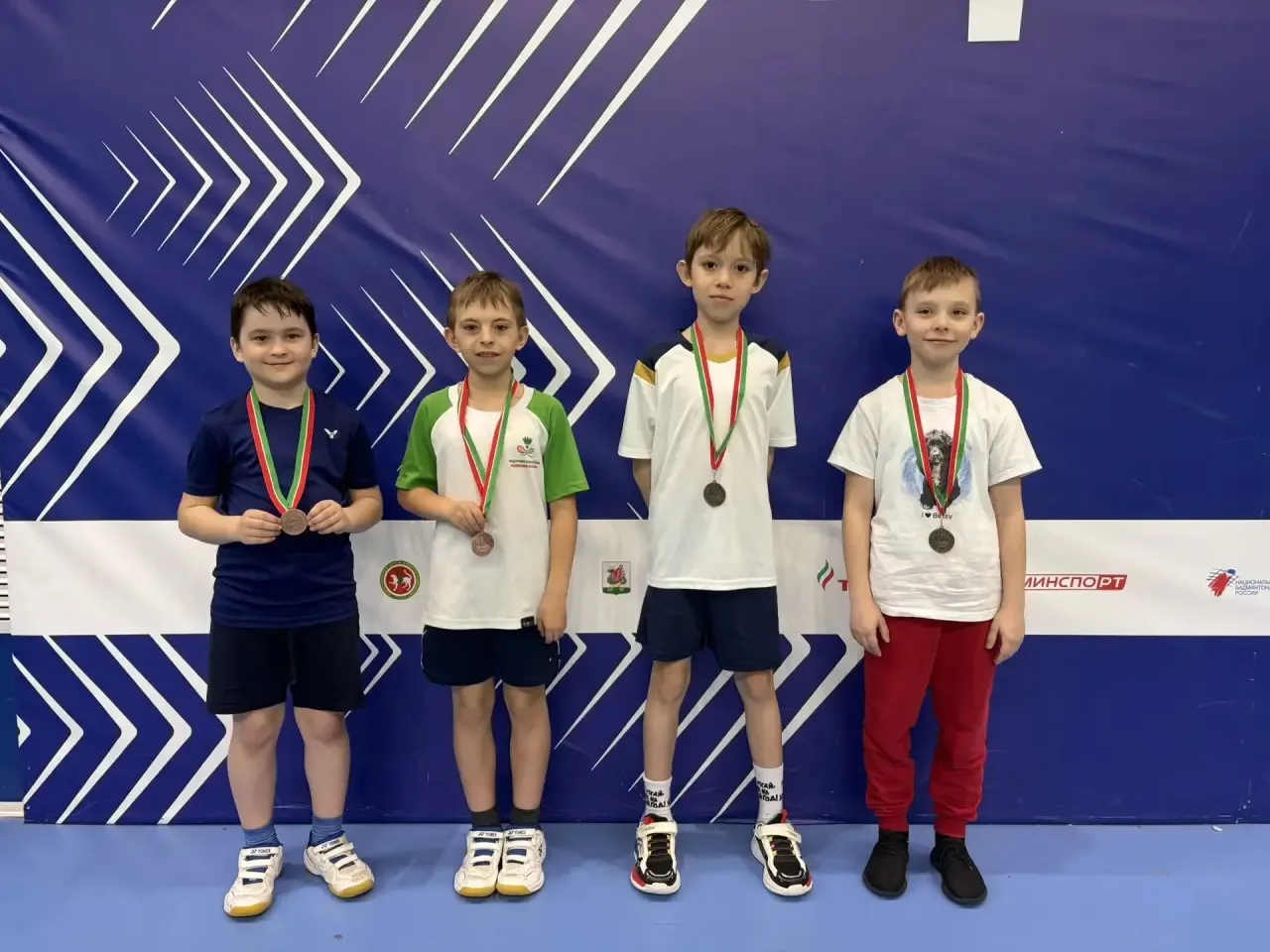 🏸 ИТОГИ РАЙОННОГО ТУРНИРА ПО БАДМИНТОНУ   9 апреля состоялся турнир по бадминтону среди юношей 1-4-х