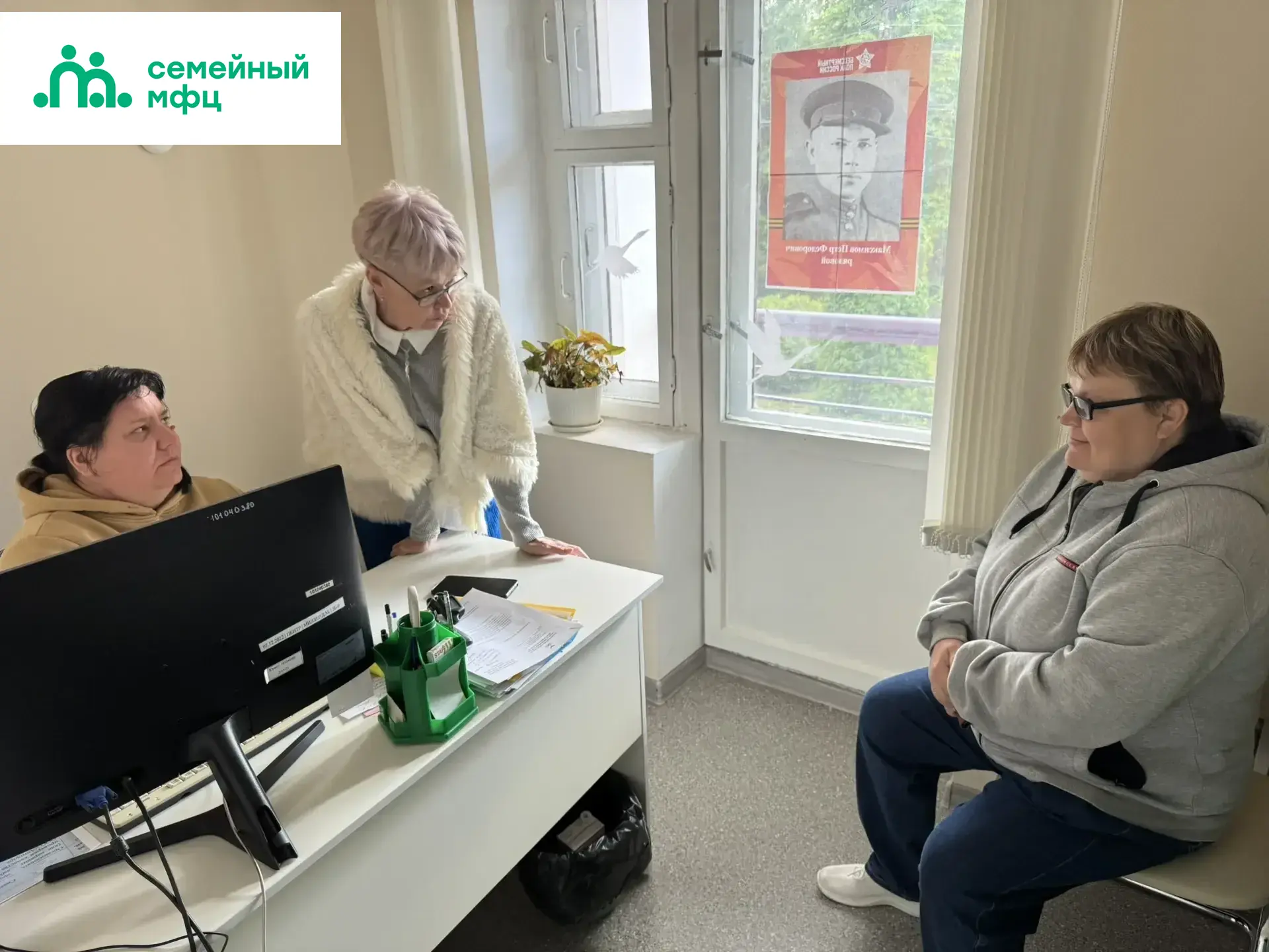 Один день из жизни Центра🖋

📌 Наши специалисты по социальной работе не только оказывают консультат