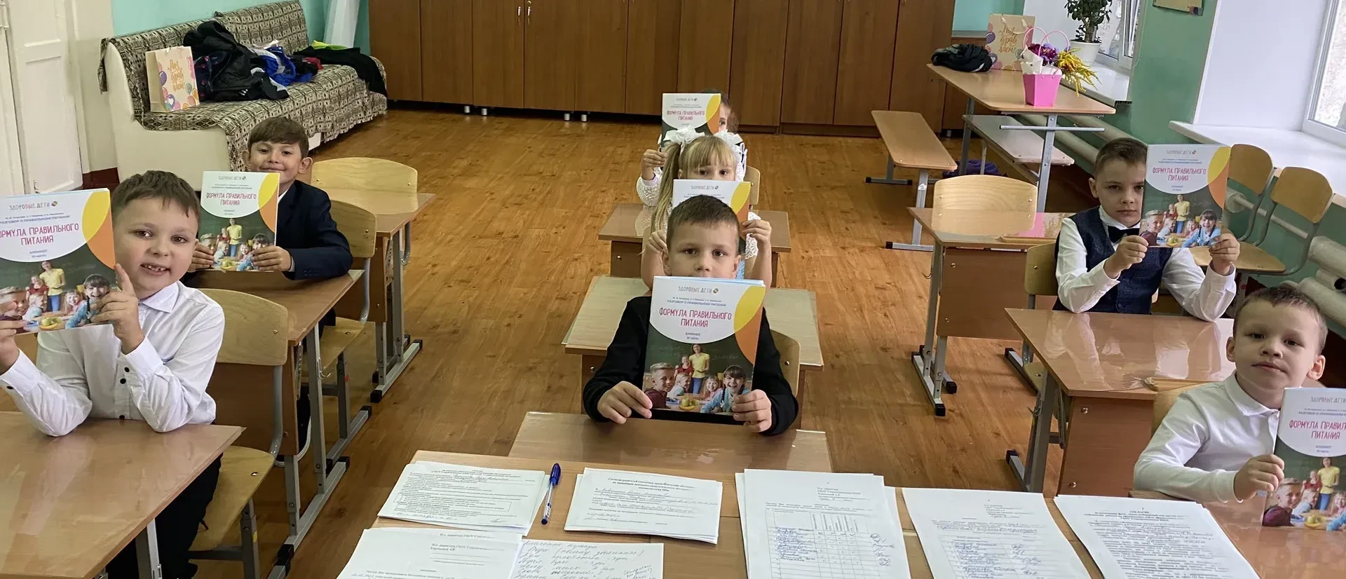 🌟Сегодня наша школа второй год подряд участвует в акции подарок от министра: „Расти зд...