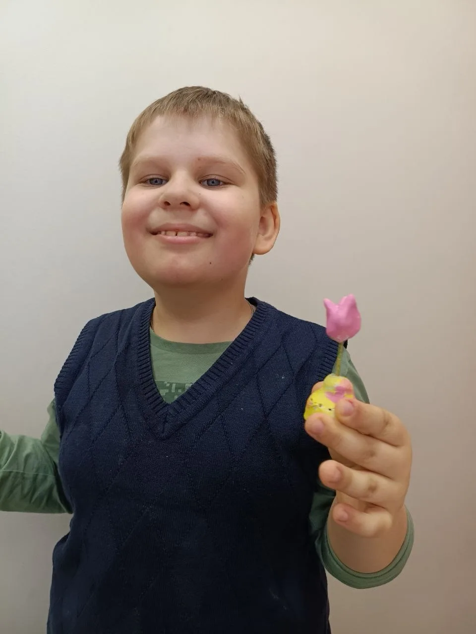 Букет улыбок 💐  В екатеринбургском центре детского творчества «Развитие» — весеннее настроение. 🌸 Та
