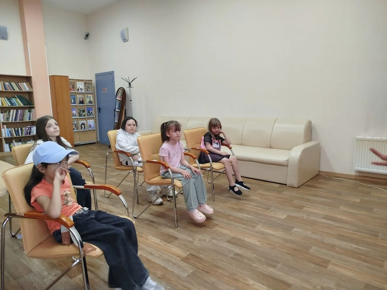 В Детской школе искусств прошел час общения под названием «Зеленая планета», который бы...