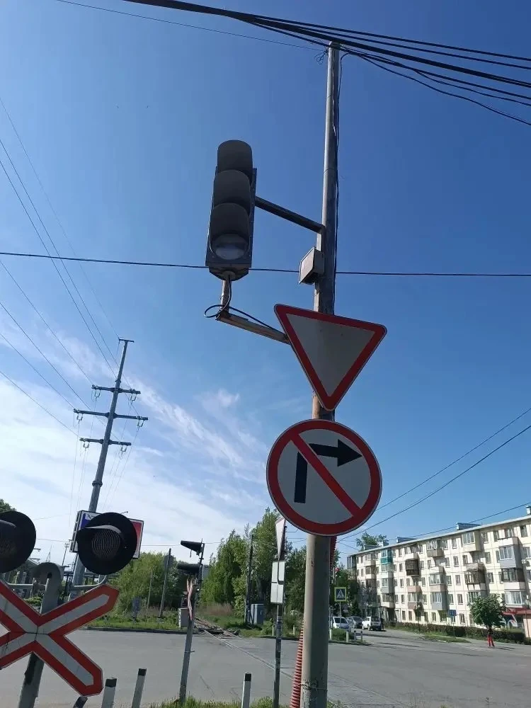 Внимание! Изменение на выезде из поселка Котельщиков  🚦В целях повышения безопасности дорожного движ
