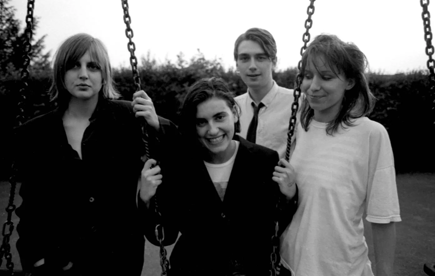 Elastica снова в сети: 25 лет тишины и два слова «мы вернулись»