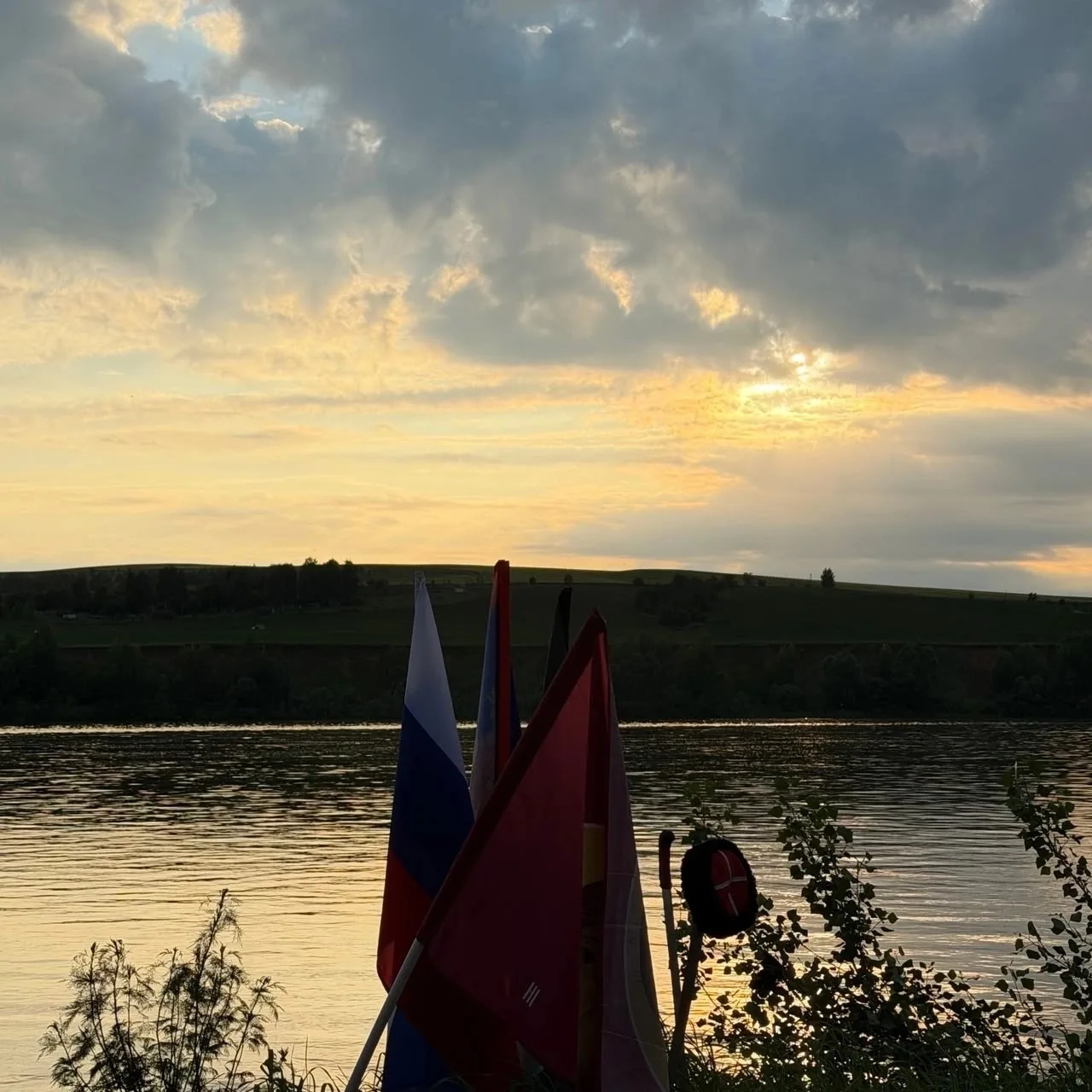 Водно - туристический поход клуба "Покров"
В минувшие выходные, с 3-5 июля самые спортивные наши вос