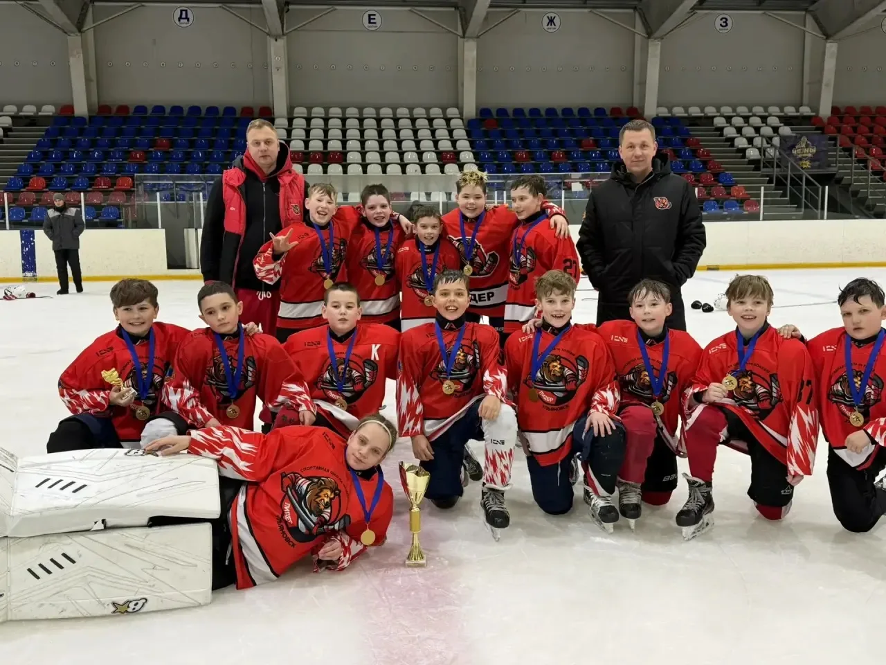 10-11 апреля прошел турнир «Kama Cup”среди команд 2016г.р. в г. Чистополь 🏒