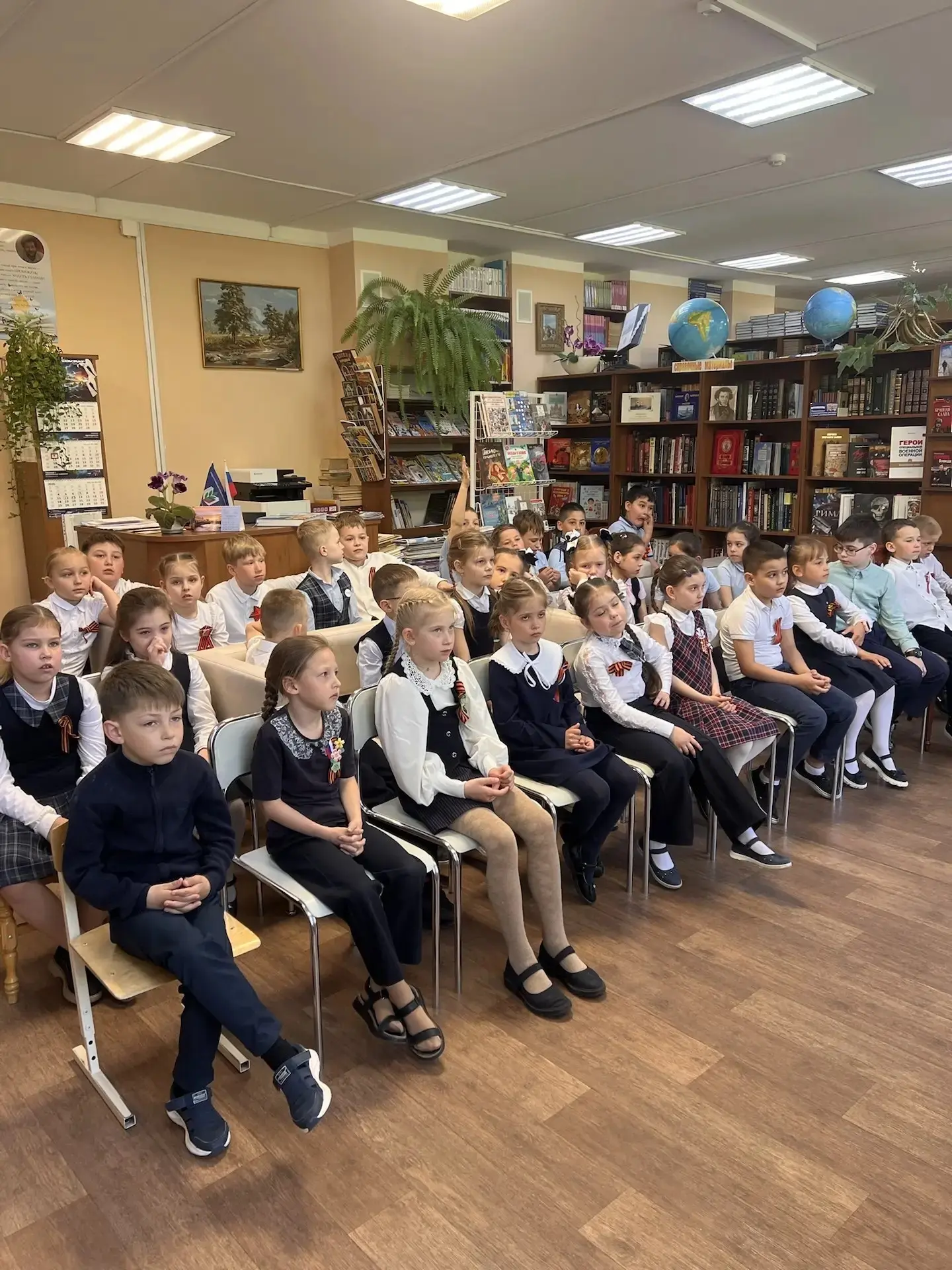 БИБЛИОТЕЧНЫЕ УРОКИ ВОВ  ⭐🇷🇺Всю неделю в "Классической школе" проходят библиотечные уроки посвященные