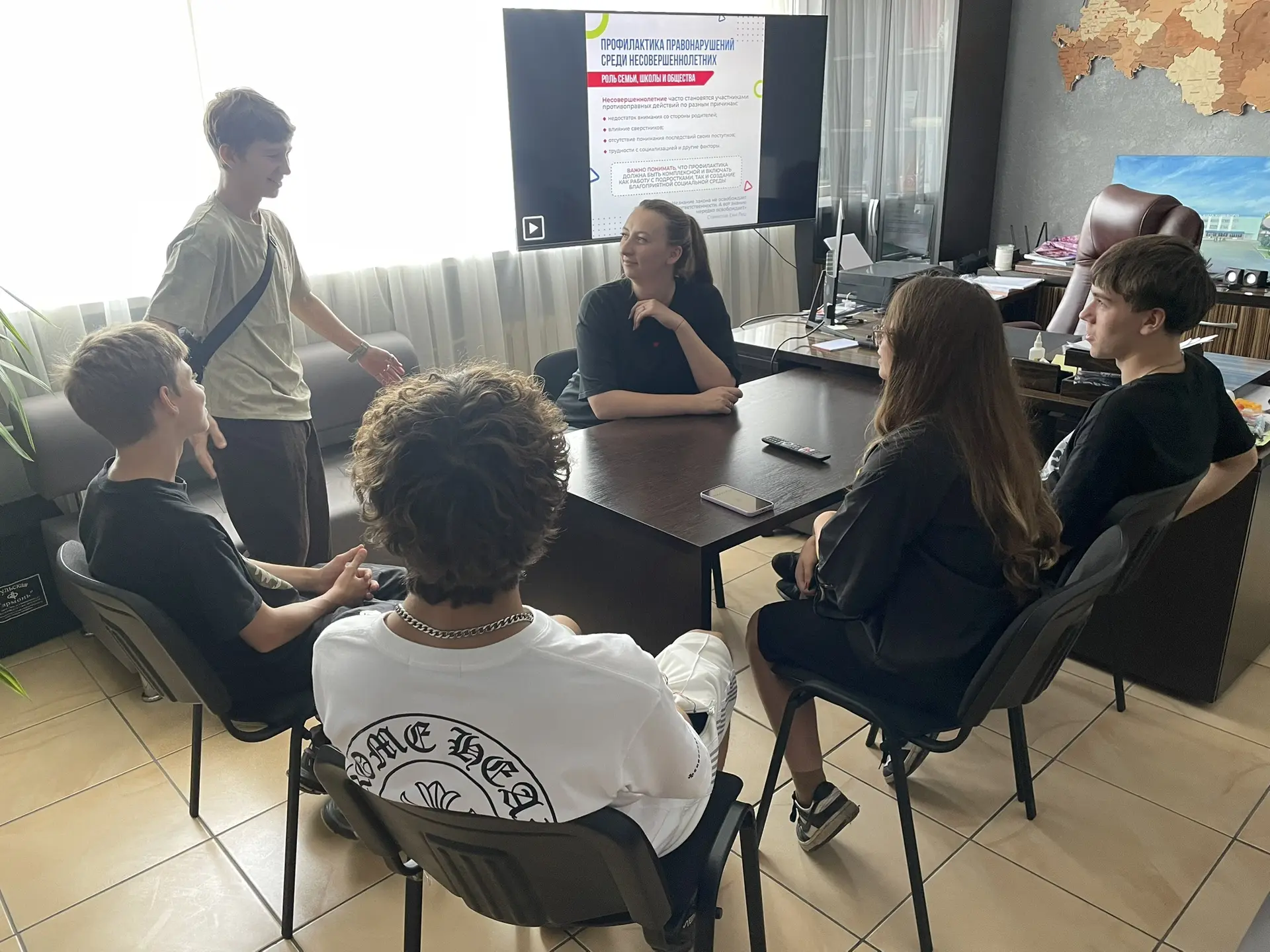 🛡️ Профилактика — наша общая забота!

В Суходольском Дворце культуры прошла профилактическая встреч