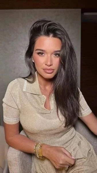 Ксения Бородина объяснила, почему она замужем за Сердюковым, но до сих пор Омарова