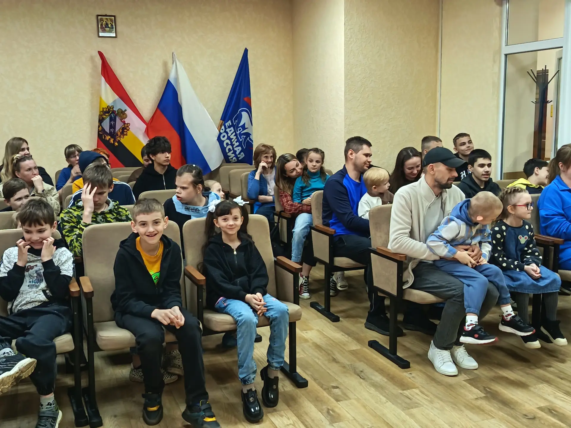 ✨«День защиты детей» — это праздник, который наполняет наши сердца теплотой и нежностью. Он напомина