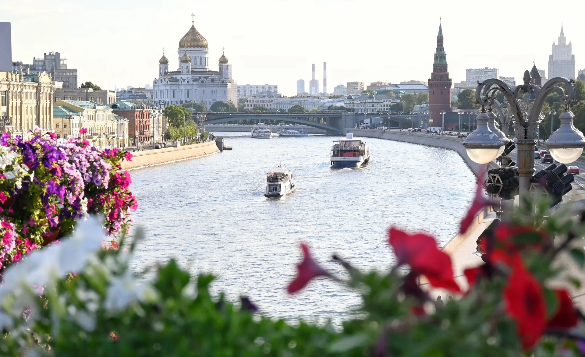💙 В День Москвы‑реки напоминаем о значении главной водной артерии города как природного объекта, ис