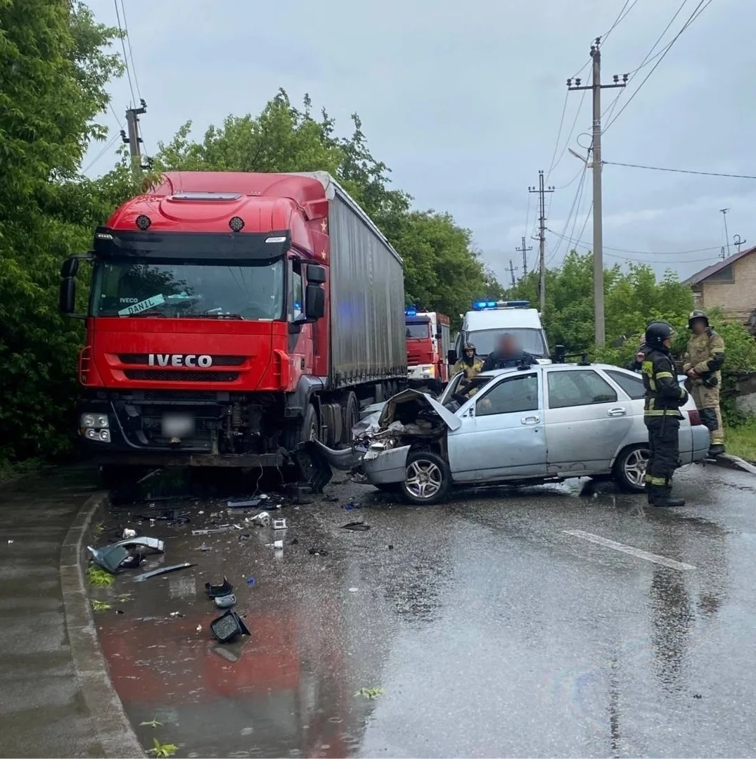 🚘 Два автомобиля столкнулись в Магнитогорске