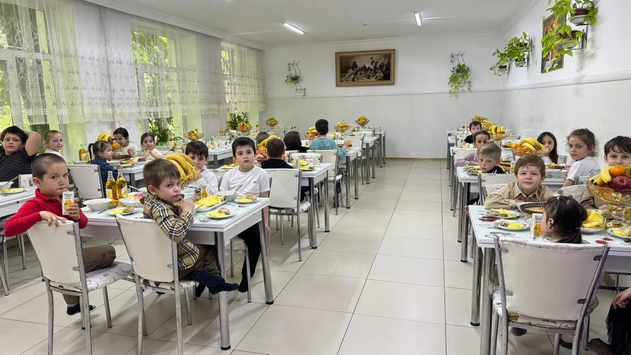 Праздник детства в Аргунском МСРЦ: радость, улыбки и подарки ко Дню защиты детей! ✨