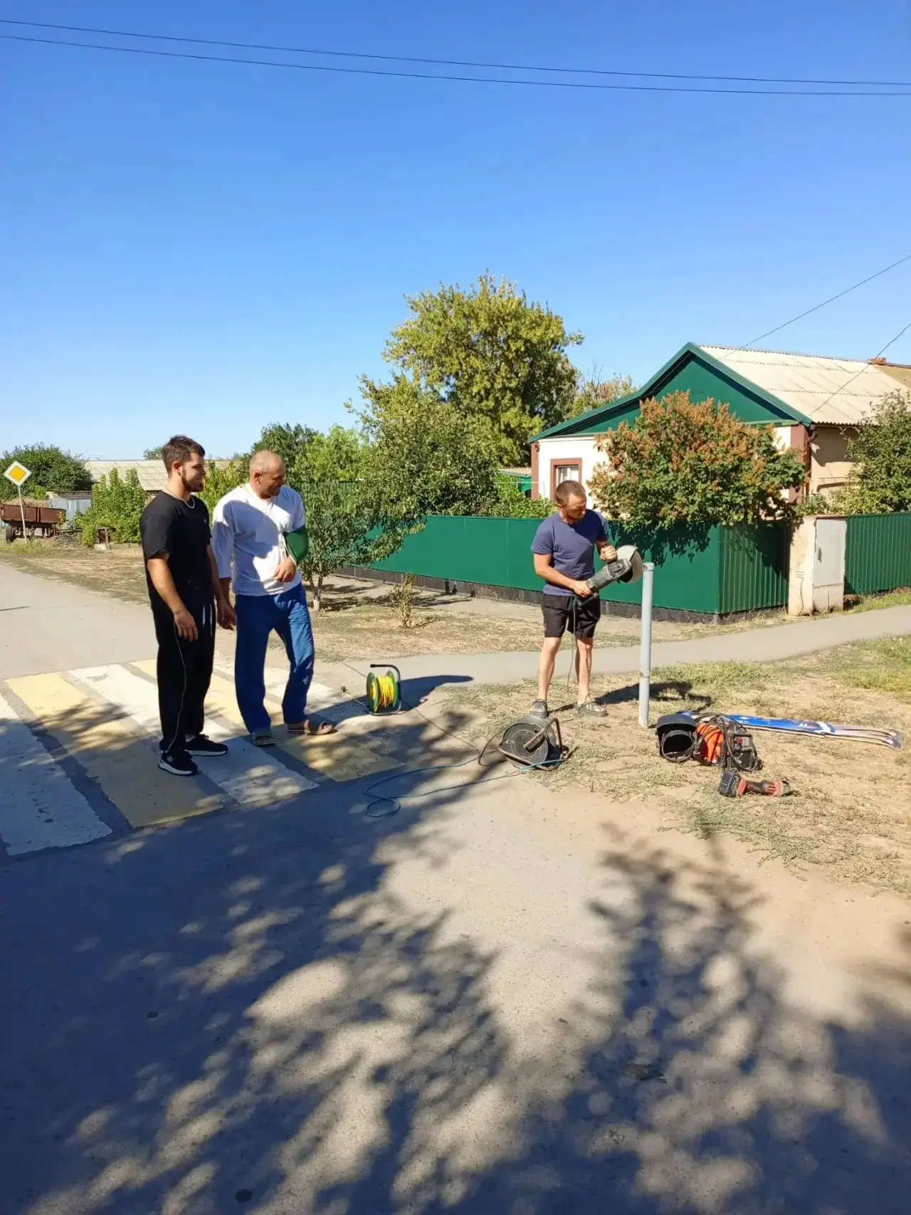 Продолжаются работы по наведению порядка в нашем селе! Вот что уже сделано: