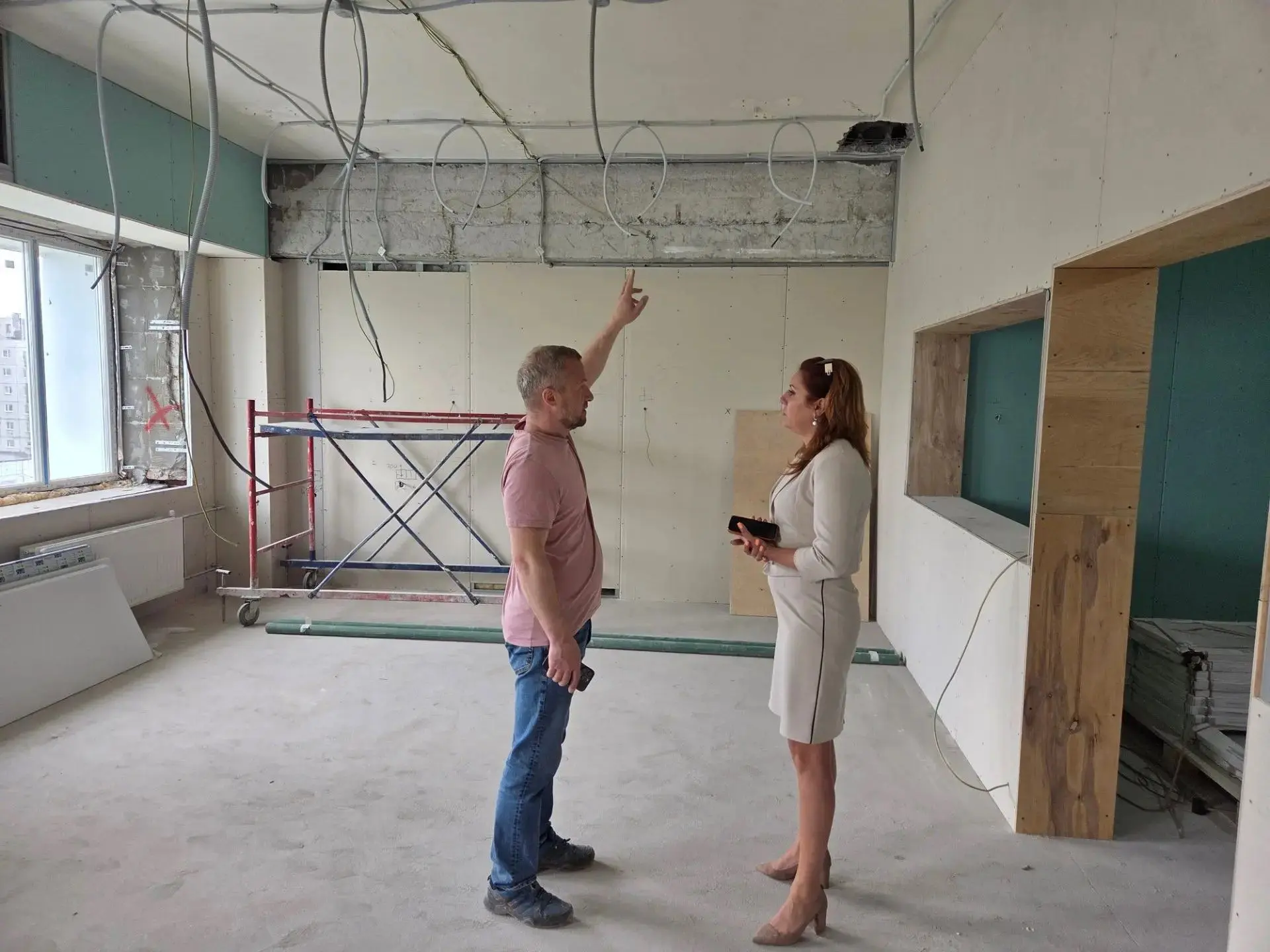 🛠 Реновация ЗАТО: В Североморске приступили к благоустройство территории у хирургического корпуса м