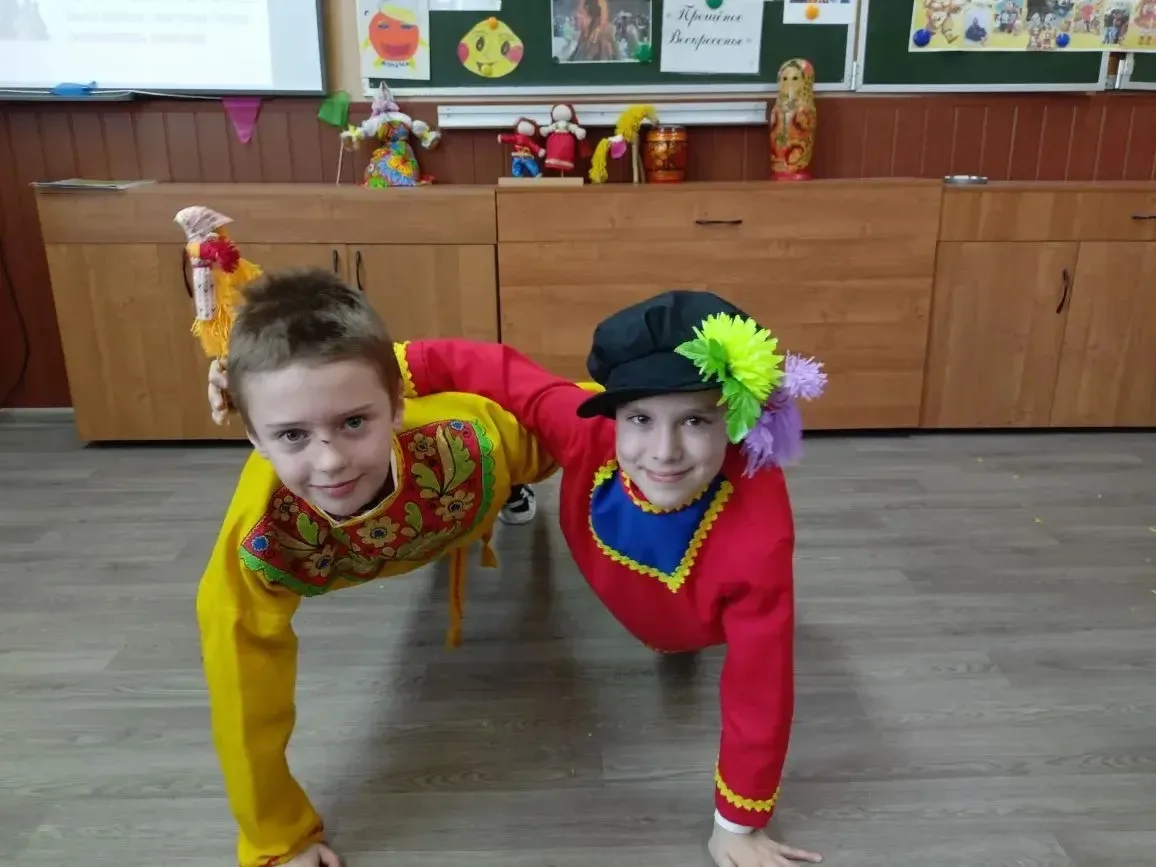 🥞 МАСЛЕНИЦА 🥞   С чего начинается весна? Конечно, с проводов зимы. Вот и в нашей школе Масленица при