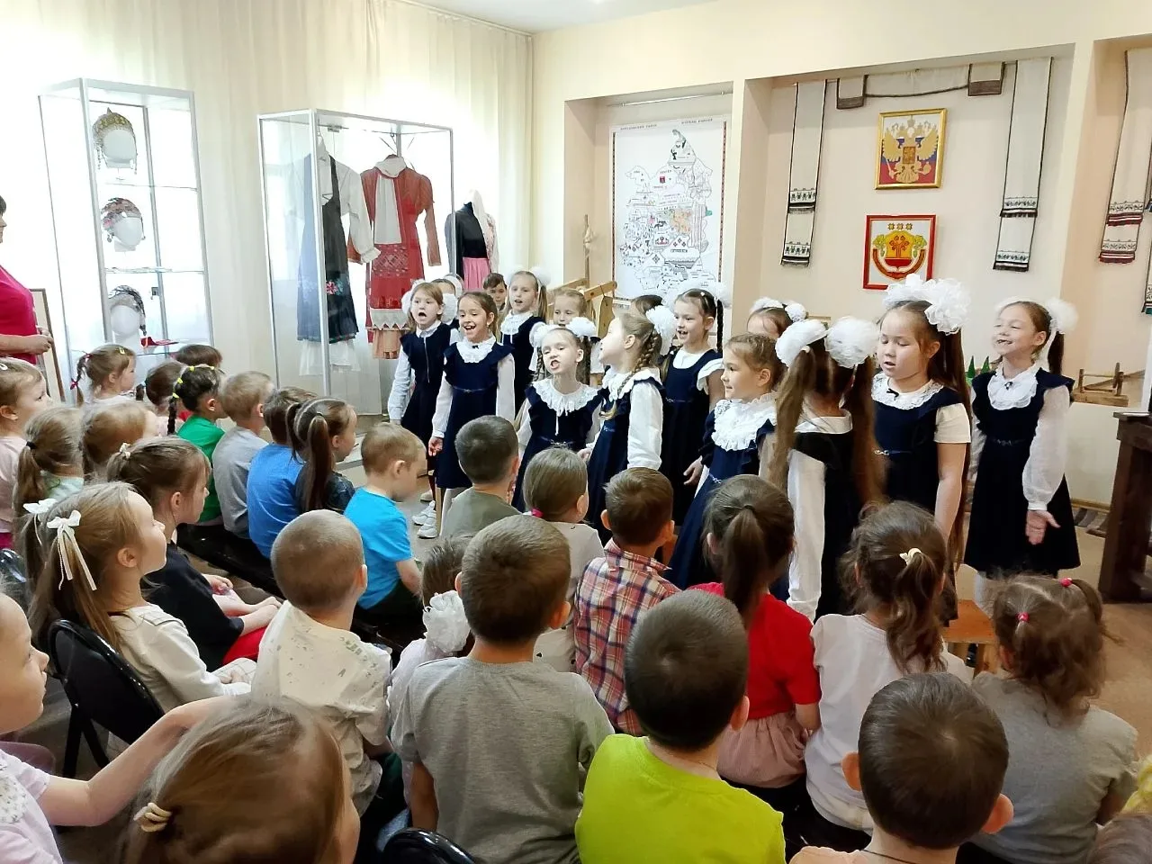 Поздравляем хранителей истории!