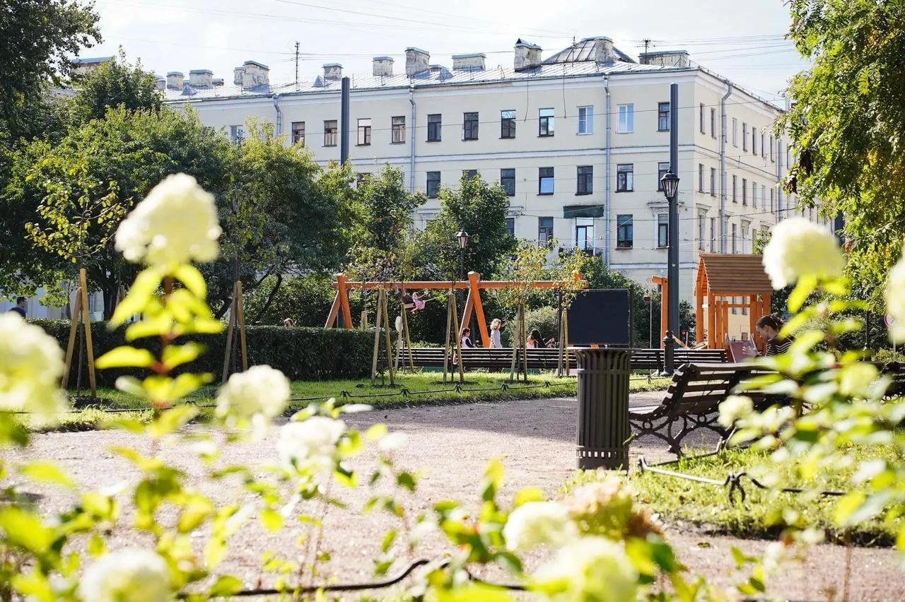 🌳 Покровский сквер на площади Тургенева снова открыт