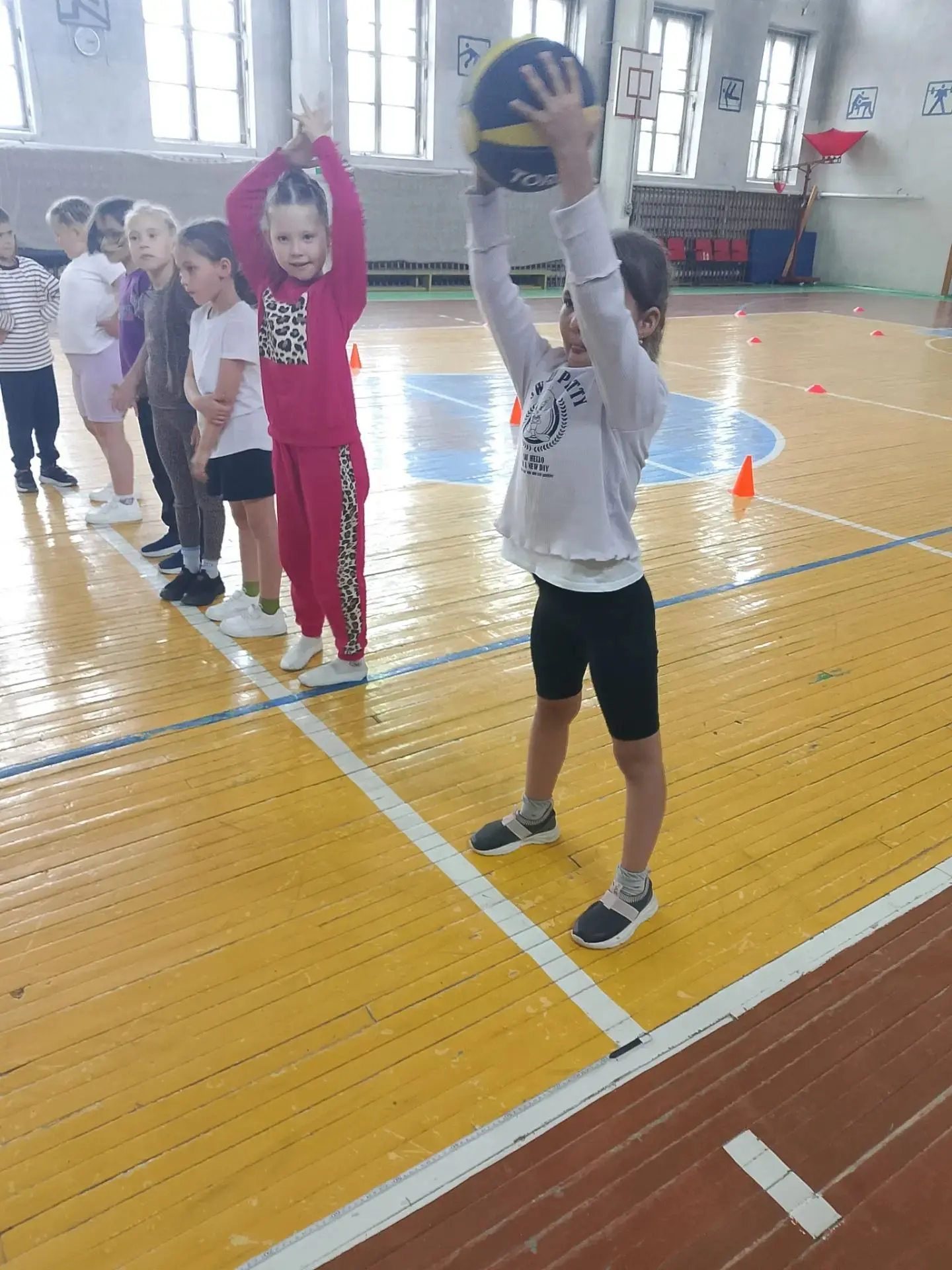 Настоящая команда — это когда один за всех и все за спорт! 💪

Сегодня наши ребята из лагеря сдавали