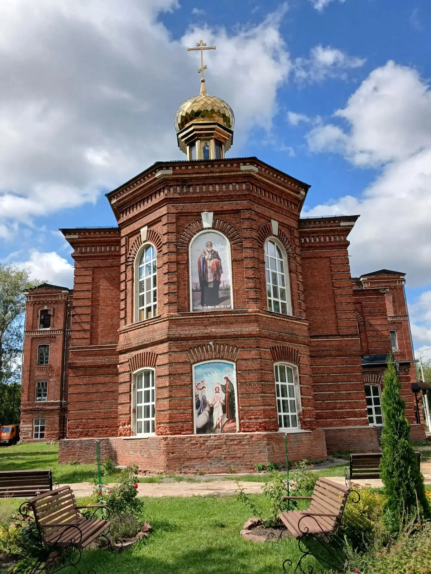 Друзья, продолжаю серию публикаций, посвященных исторической родине династии Морозовых.