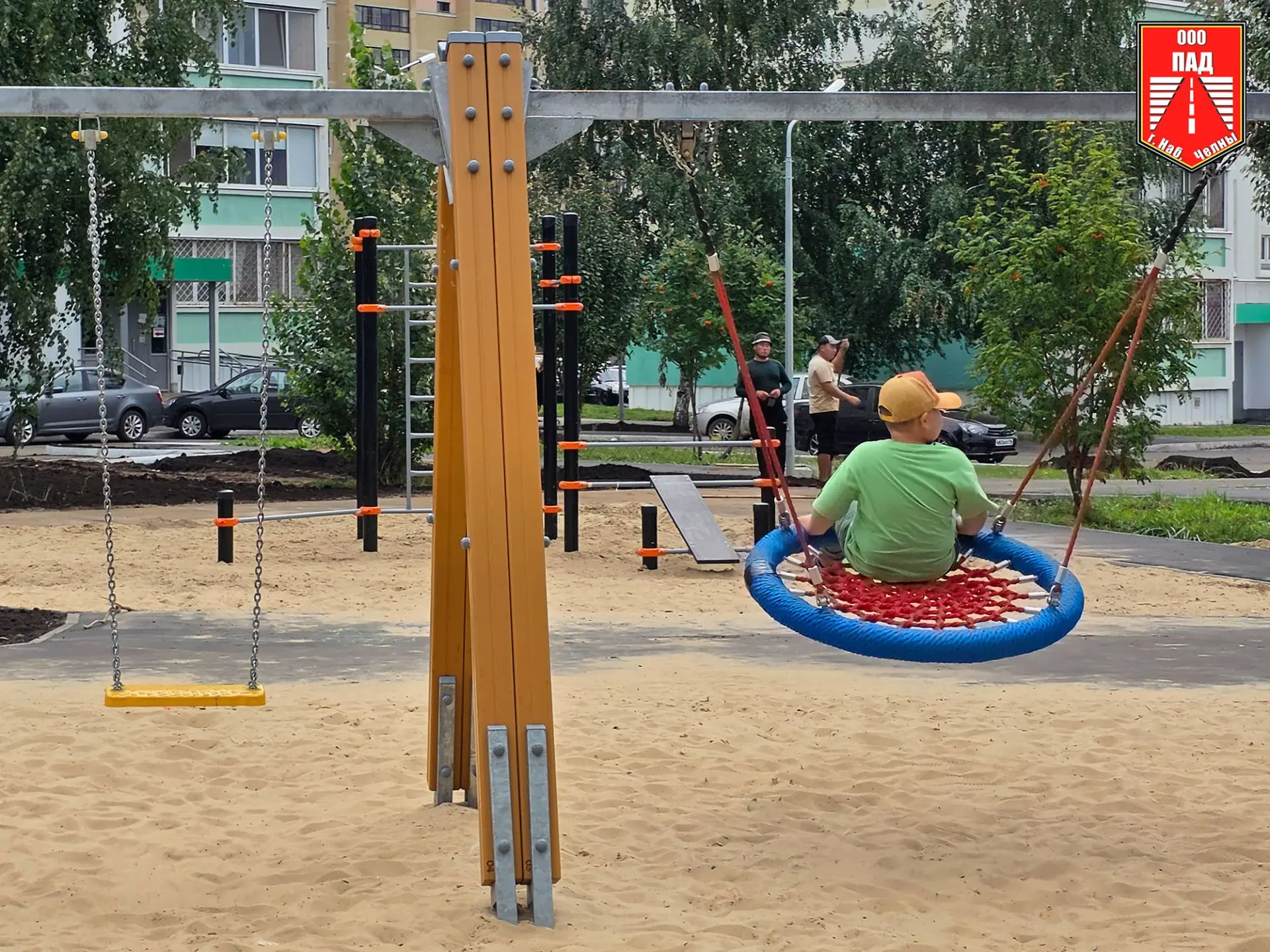 Программа #НашДвор2026 в 36-м комплексе подходит к самому красивому этапу! Пока во двор...