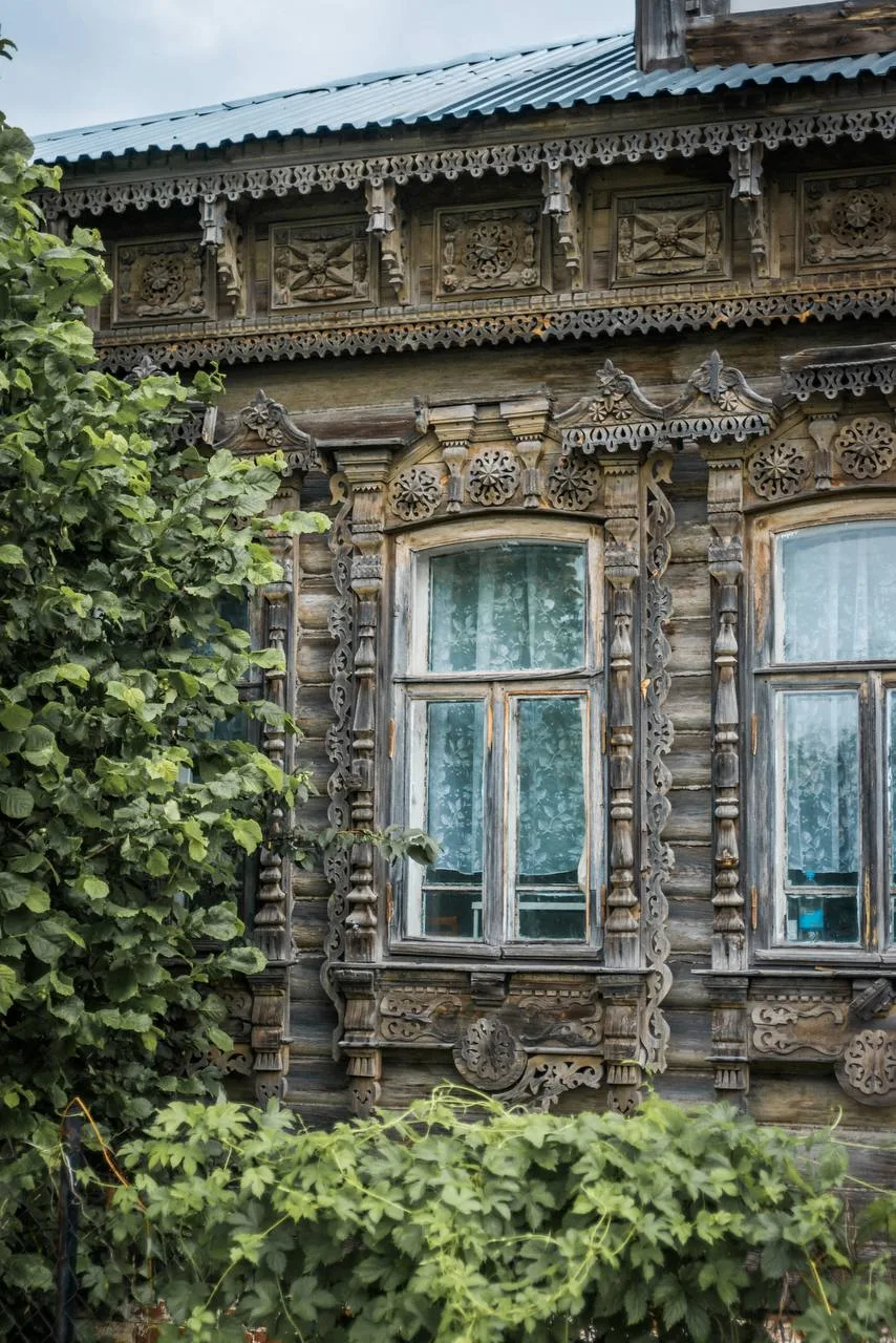 🤗 В одной из деревень Орехово-Зуевского района стоит шедевр деревянного зодчества, о к...