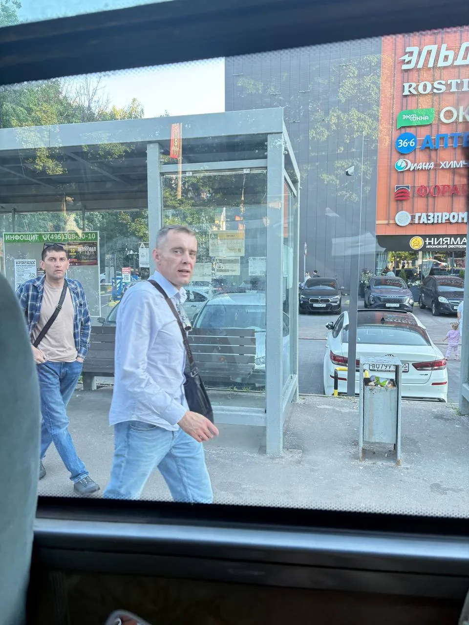 💬 От подписчика:
В пятницу, 5 июня, в 18:49 по маршруту 120 были замечены воры-карманники,которые и