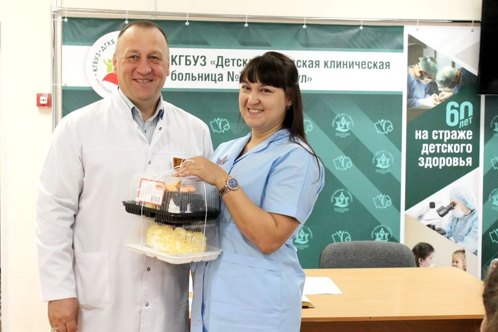 В ДГКБ №7 ПОЗДРАВИЛИ МЕДИЦИНСКИХ СЕСТЁР С ПРОФЕССИОНАЛЬНЫМ ПРАЗДНИКОМ