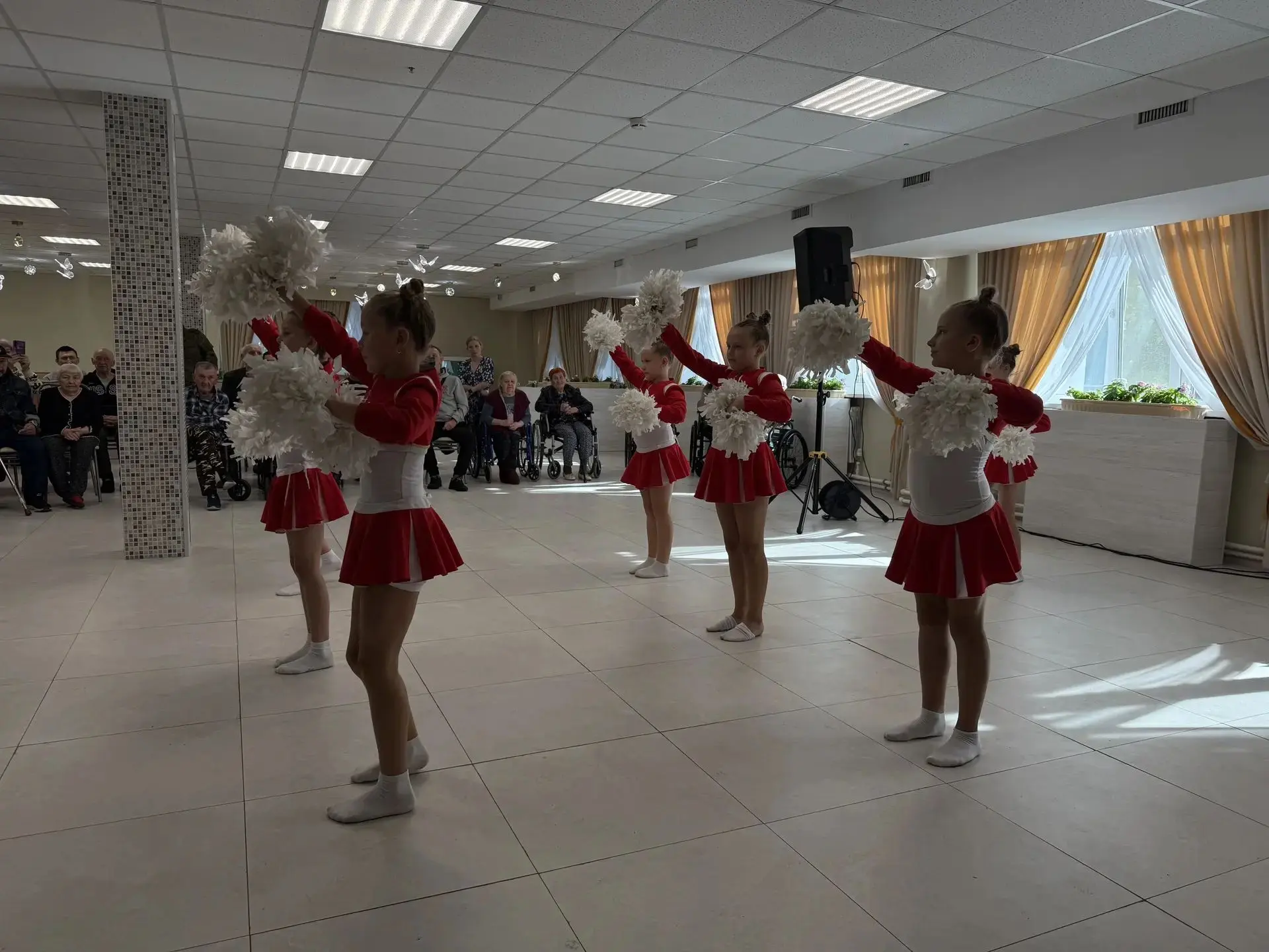 🎉 Вчера в Южно-Сахалинском доме-интернате для престарелых и инвалидов прошёл благотвор...