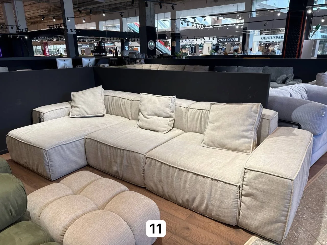 11. диван KRAFT размеры 350 на 170 цена 205.000