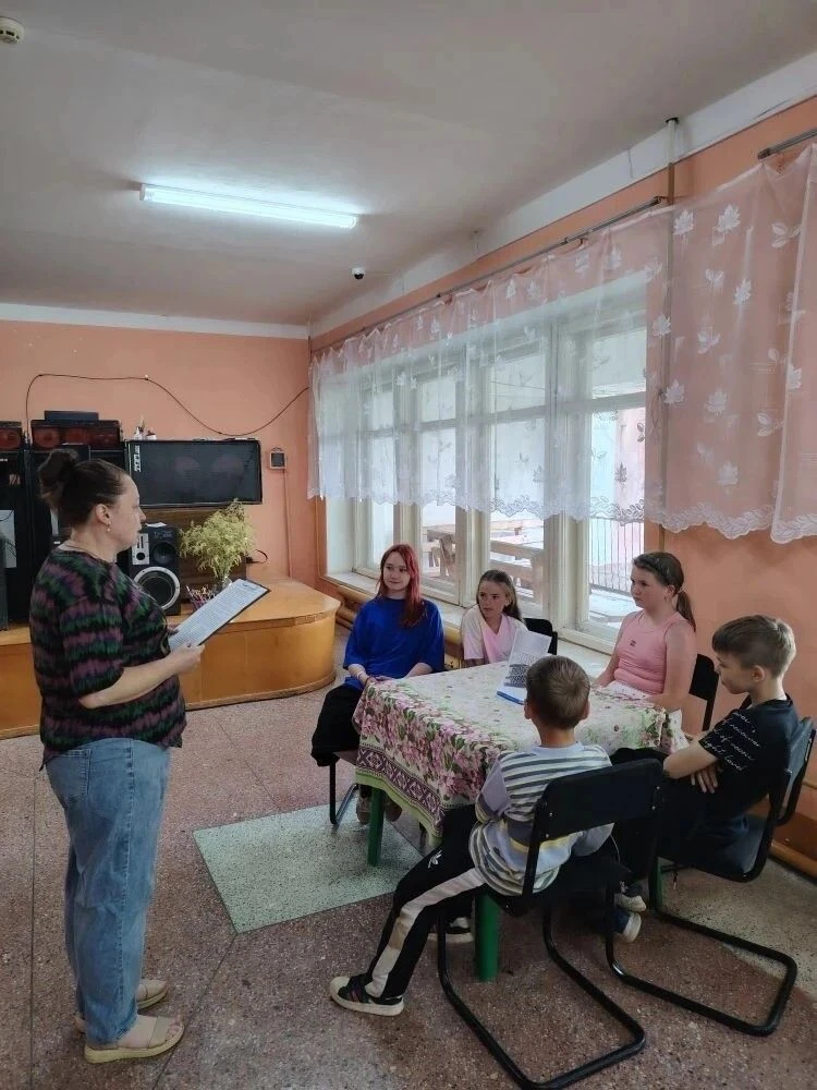 8 июня в Унорожском сельском клубе для детей и подростков состоялось тематическое мероприятие "Вмест