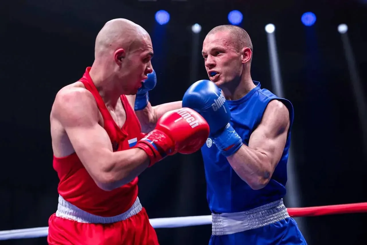 🥊🏆Золото и титул лучшего боксёра первенства России среди юниоров 19–22 лет завоевал Егор Козорезов