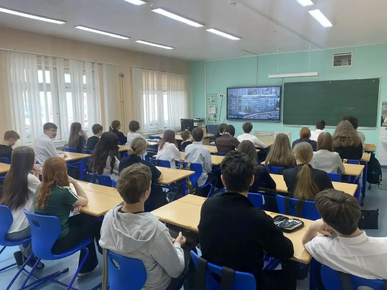 🎬С 27 февраля по 4 марта в школе №17 проходит показ документально-художественного фильма «Анатомия п
