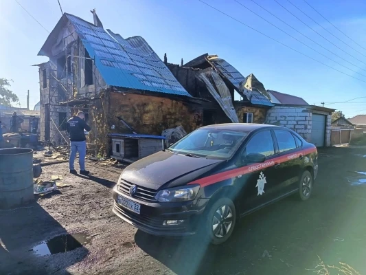 Женщина и трое детей погибли при пожаре в Алейске