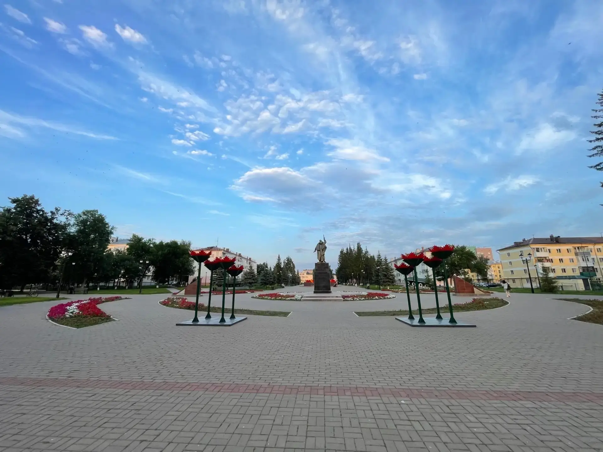 Сейчас будет немного больно. Завтра август.

Мы в Макс - https://max.ru/net_nef