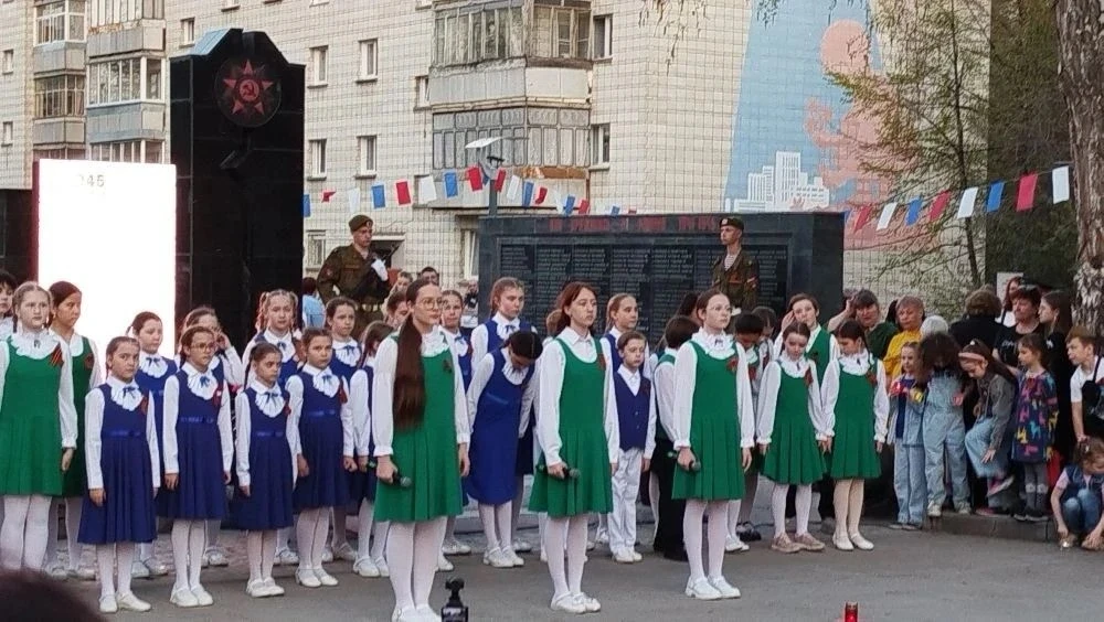 🕯️ Вклад в Память: лицеисты присоединились к акции «Свеча Памяти»  В преддверии Дня Победы наши учит