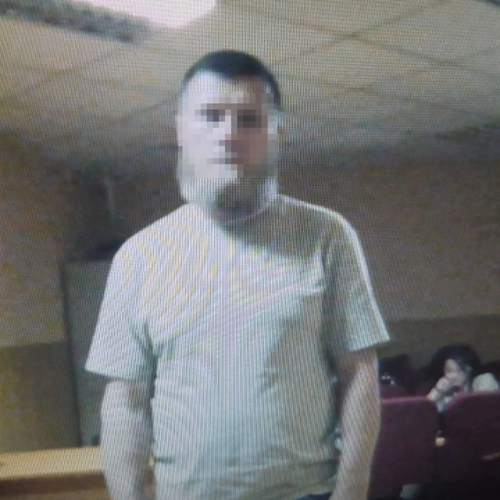 После ссоры двух охранников бизнес-центра на Выборгской стороне одного спасают в реаним...