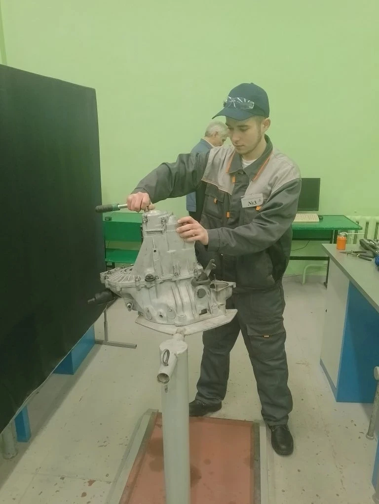 🚗🧑‍🔧 Выпускник нашего техникума  - Арчаков Даниил, под руководством мастера производ...