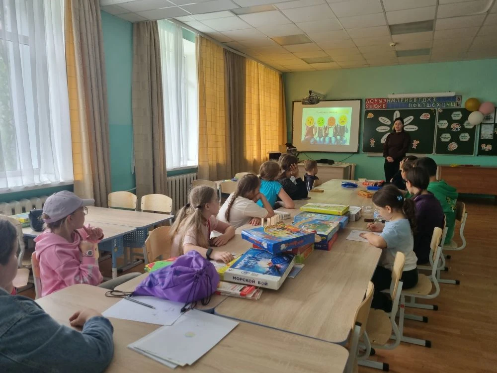☀️ В рамках ежегодного летнего лагеря состоялось важное и полезное занятие «Эмоции и чувства» под ру